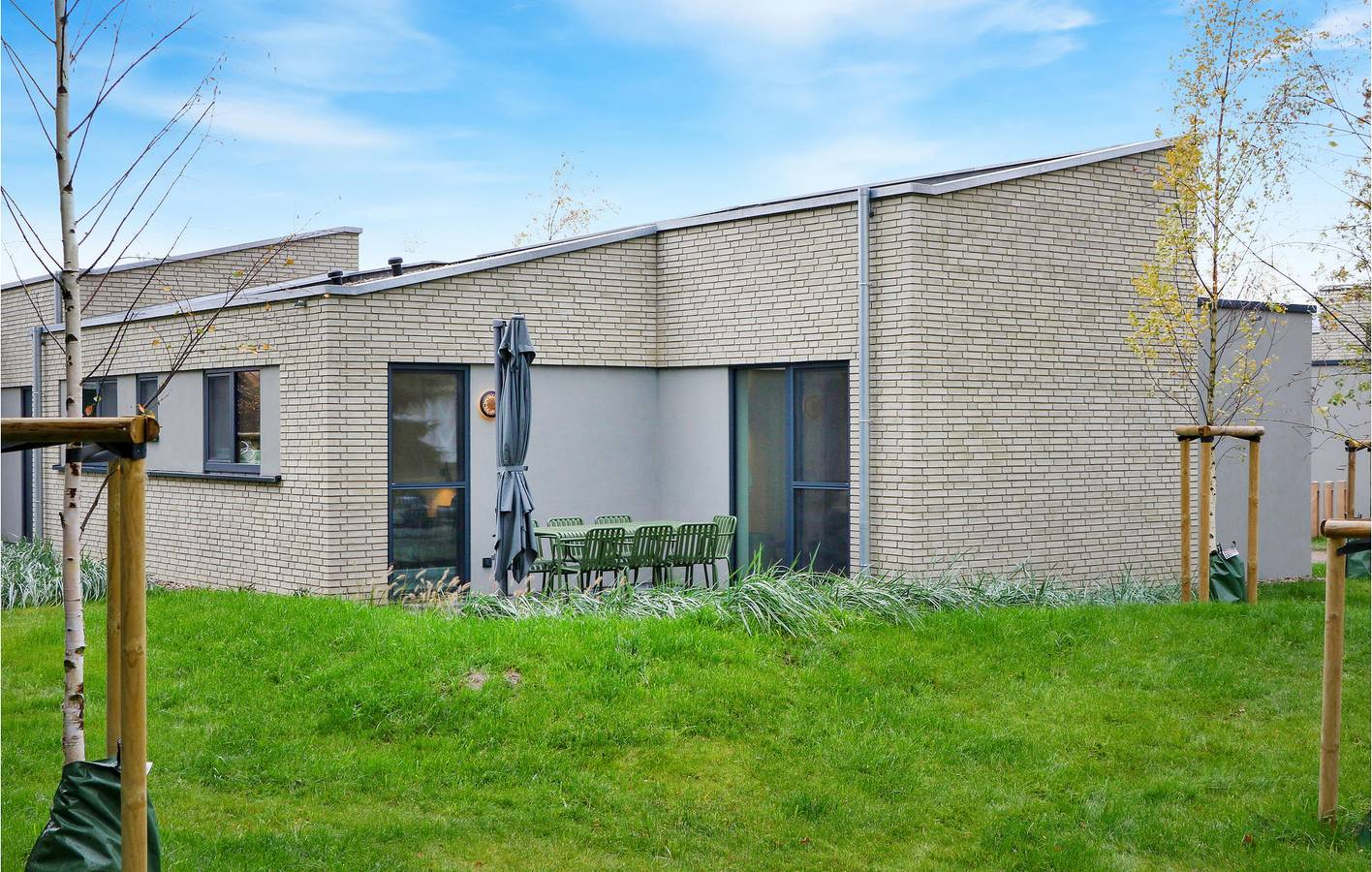 Cozy 1BR w / Terrasse, Parkplatz & Internet - in der Nähe von Fluss. in Marissa Ferienpark, Lembruch