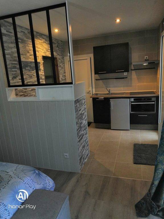 Gîte pour 2 personnes, avec jardin ainsi que terrasse et piscine à Les Epesses - 3