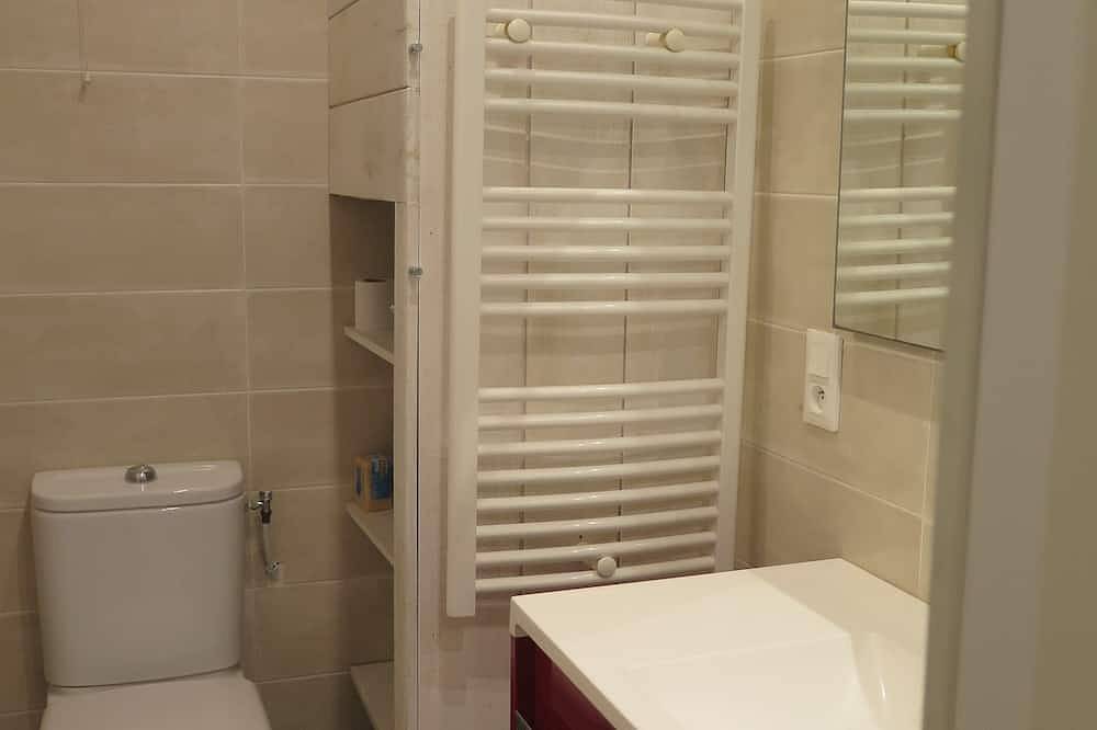 Villa canétoise climatisée, 200 m plage, jardin, plancha, parking, 6 personnes. in Canet-en-Roussillon, Côte d'Améthyste