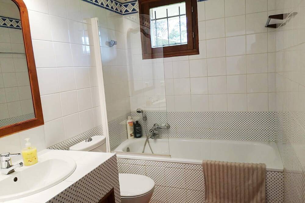 Apartamento entero, Osseja  I - Una Habitación Piso, Capacidad 4 in Osséja, Parque Natural Regional de los Pirineos Catalanes
