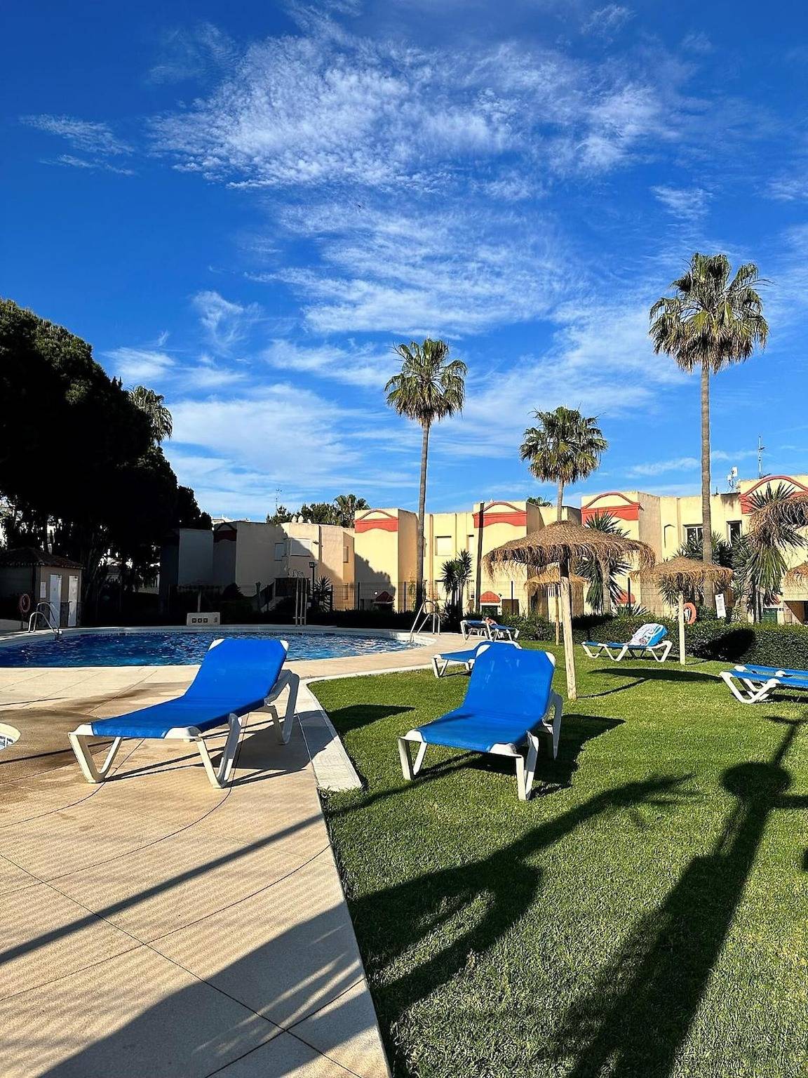 Apartamento entero, Apartamento 'Caronte In Riviera' con vistas al mar, Wi-Fi y aire acondicionado in La Cala de Mijas, Mijas