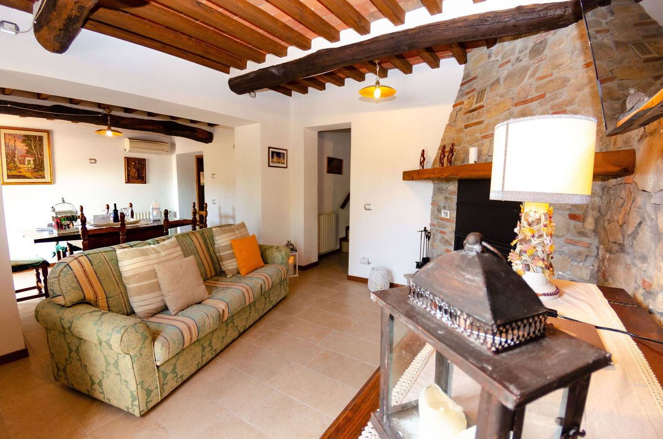 Bauernhaus für 4 Personen mit Terrasse in Lucca, Lucca Provinz