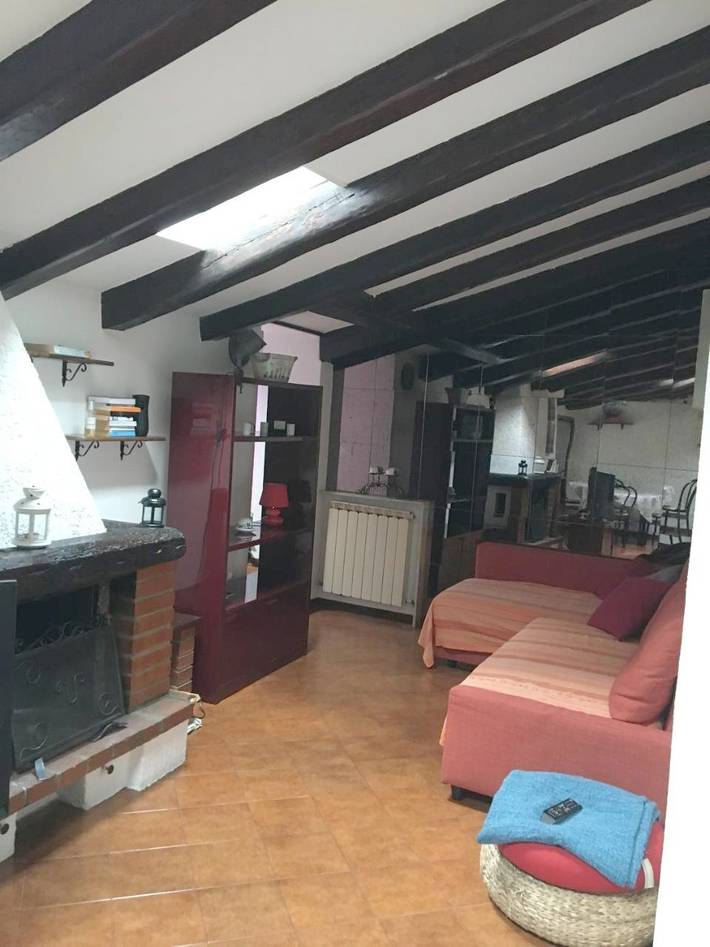 Ferienwohnung für 4 Personen, mit Balkon und Terrasse sowie Ausblick in Triest