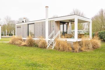 Parc de vacances pour 2 personnes, avec jardin ainsi que vue et vue sur le lac à Ruremonde