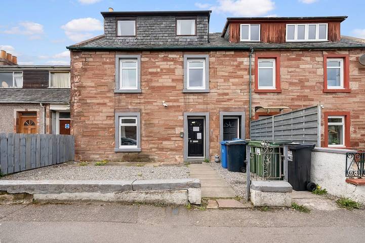 Chalet for 15 people, with garden in Inverness