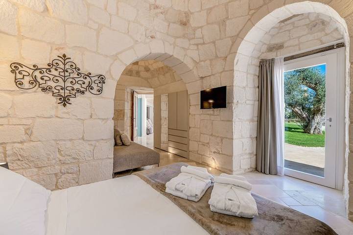 Villa a San Vito Dei Normanni con 5 camere da letto e 10 posti letto in San Vito dei Normanni, Salento