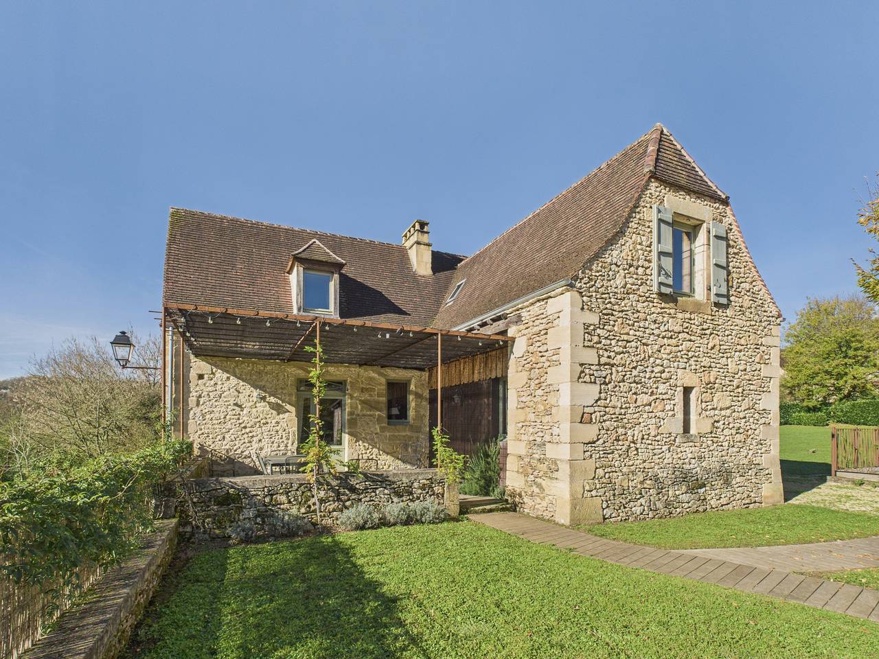 Vue sur la vallée - Maison pour 10 - Piscine in Les Eyzies, Périgord Noir