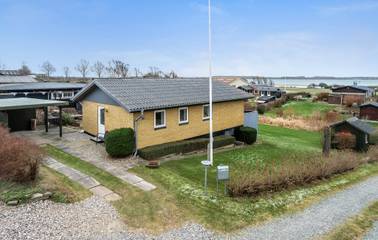 Ferienhaus für 4 Personen, mit Garten und Terrasse in Broager