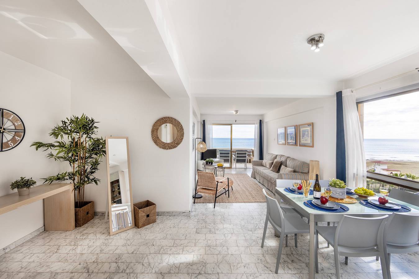 Apartamento entero, Mackenzie Beachfront Suite in Lárnaca, Distrito de Larnaca