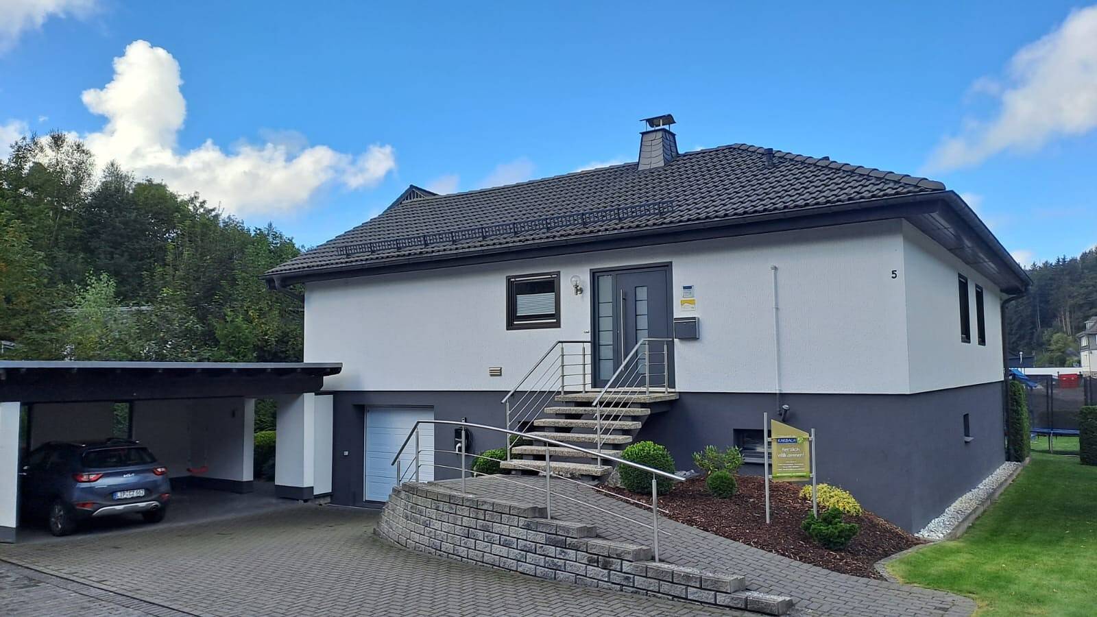 Ferienhaus Am Rarbach, 140 m² – direkt am Dorfpark und Bachlauf, große Terrasse mit Bergblick in Schmallenberg, Hochsauerlandkreis