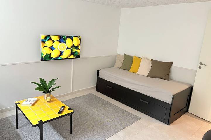 Ganze Wohnung, New Cozy Basement Studio Apartment! in Rødovre, Hovedstaden