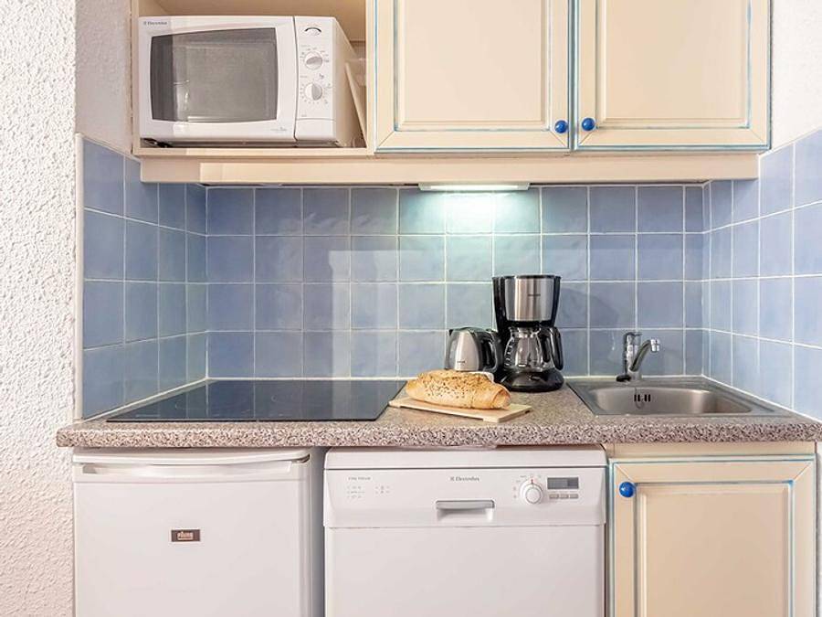 Pierre & Vacances Résidence Louis Lumière - Studio 4 personnes - 1 coin nuit - Vue mer in Bandol, Région de Toulon