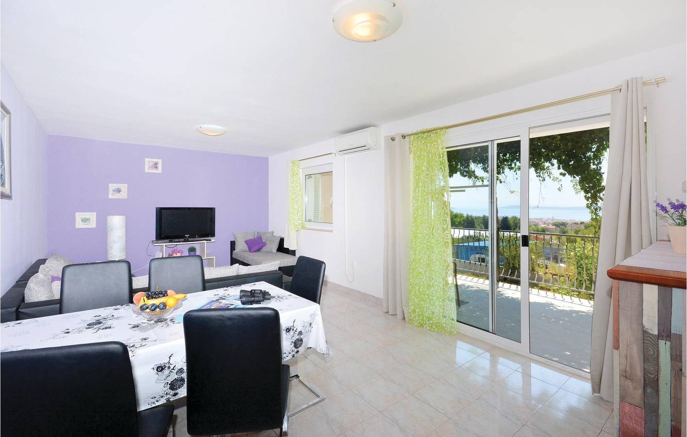 Ferienhaus für 9 Personen mit Terrasse in Kastel Novi, Kaštela