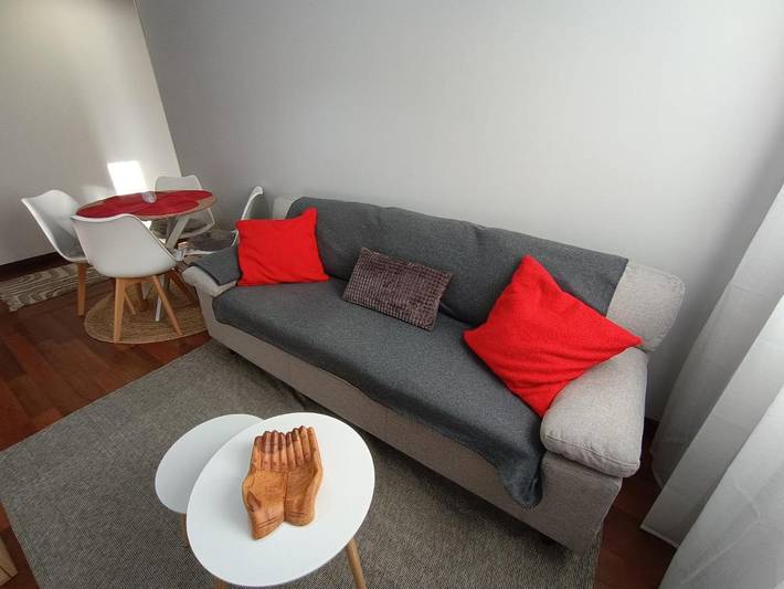 Apartamento para 4 personas, con piscina además de jardín y terraza en Castañeda