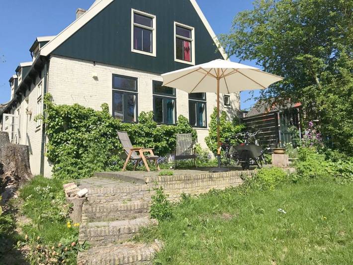 Ferienwohnung für 2 Personen, mit Terrasse und Garten sowie Ausblick in De Waal