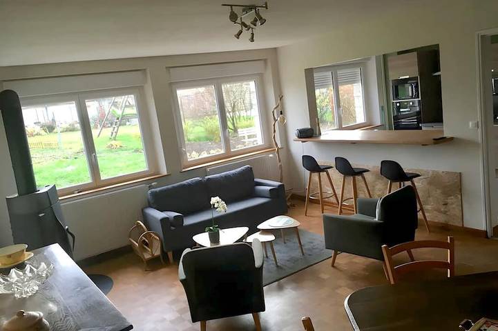 Gîte pour 7 personnes, avec Terrasse et Jardin à Euville