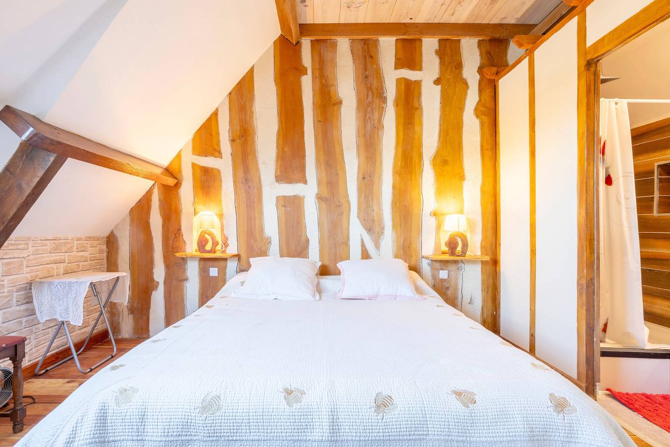 Apartamento entero, Apartamento 'Appartement 400m Du Port' con vistas al mar, jardín compartido y Wi-Fi in Douarnenez, Region de Quimper