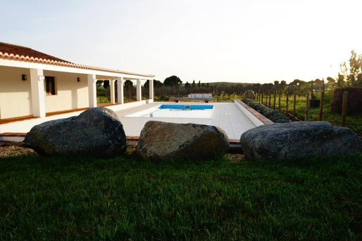 Location de vacances pour 5 personnes, avec jardin ainsi que vue et piscine à Serpa - 3