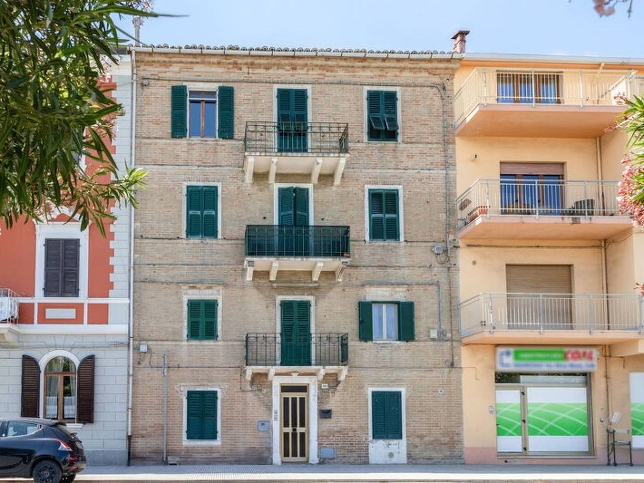 Entire apartment, Suite Acquamare in Falconara Marittima, Ancona Province