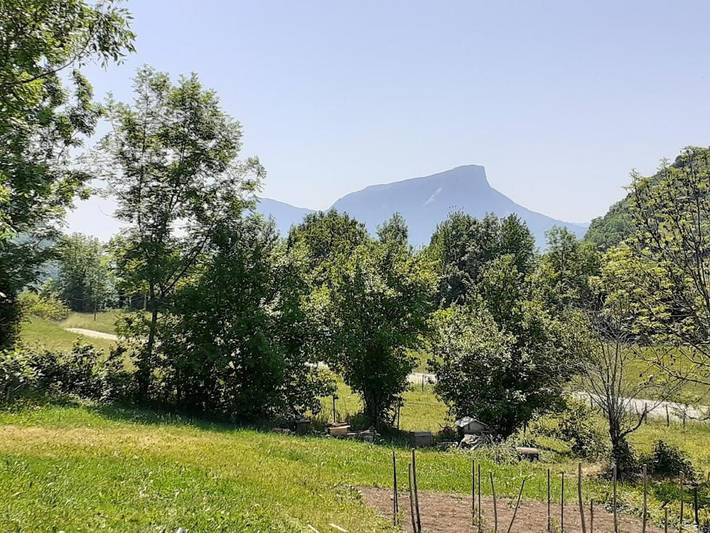 Gîte pour 6 personnes, avec jardin et vue à Puygros