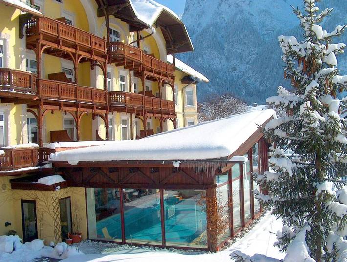 Hôtel pour 2 personnes, avec Terrasse et Jardin ainsi que Piscine et Sauna à Mittenwald