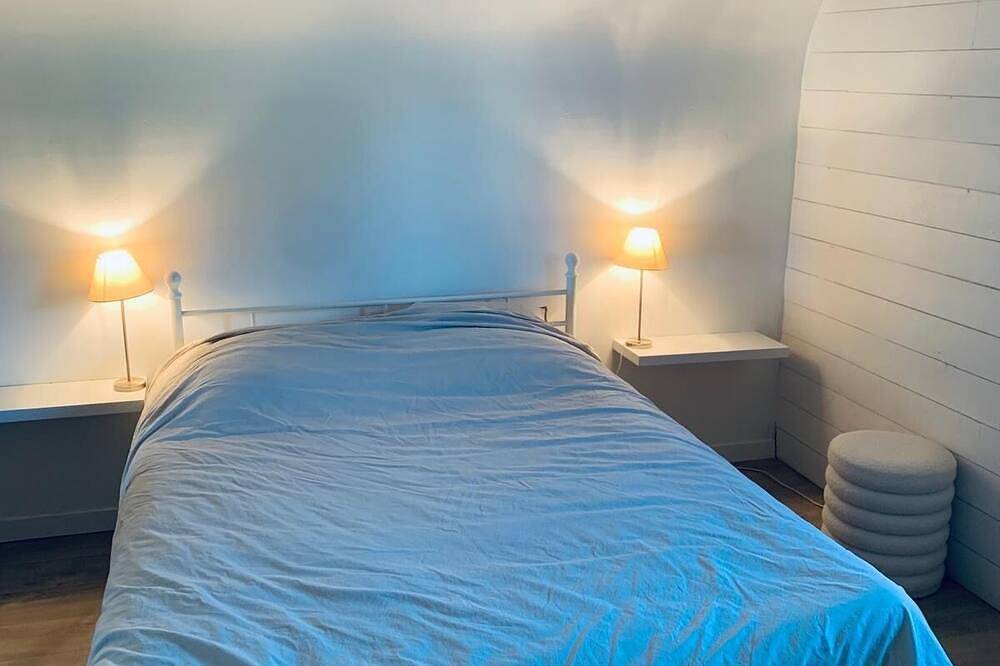 House Trélévern 2 bedrooms 5 minutes from the sea 100m2 in Trélévern, Pink Granite Coast