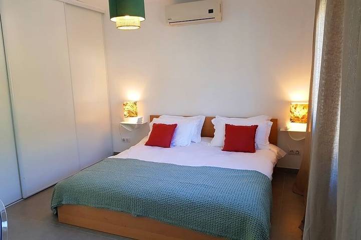 Location de vacances pour 8 personnes, avec balcon et jardin dans Calanque De Port Pin Cassis - 4