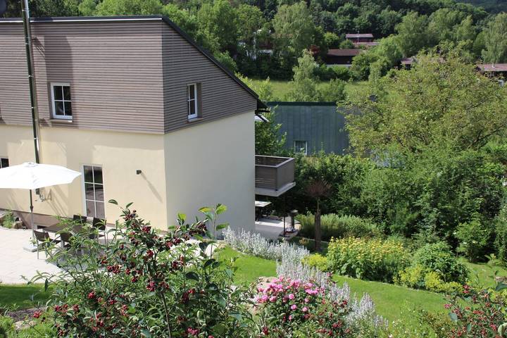 Ferienwohnung für 2 Personen, mit Balkon/Terrasse und Terrasse sowie Garten im Steigerwald - 2