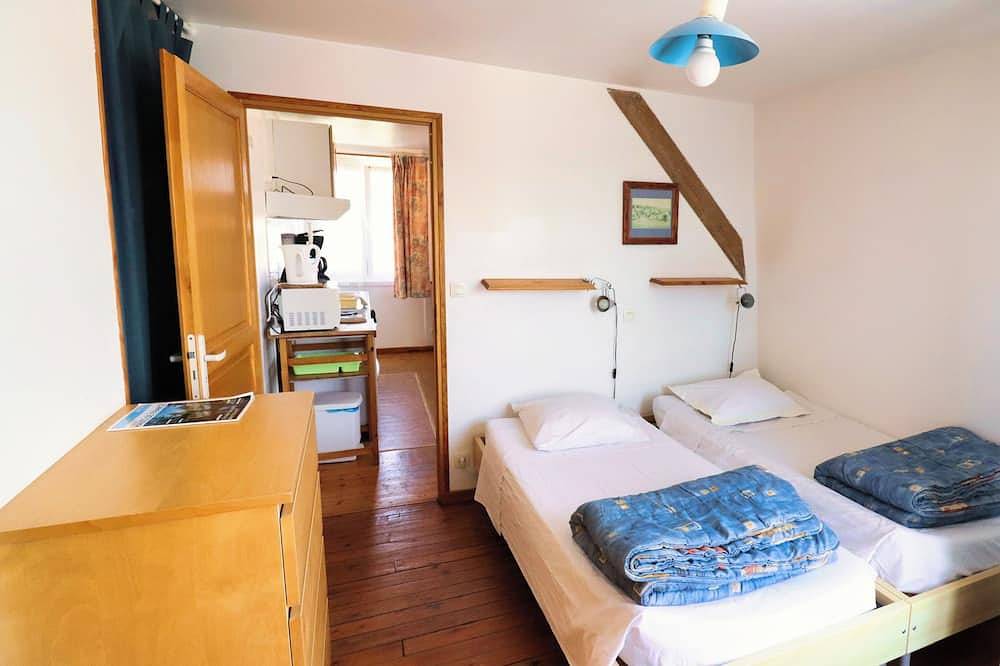 Appartement entier, Appartement 6 pour 2 à 4 pers à 800m de la plage 2em etage in Fort-Mahon-Plage, Région d'Abbeville