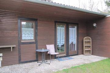 Ferienwohnung für 2 Personen, mit Terrasse und Garten am Tankumsee