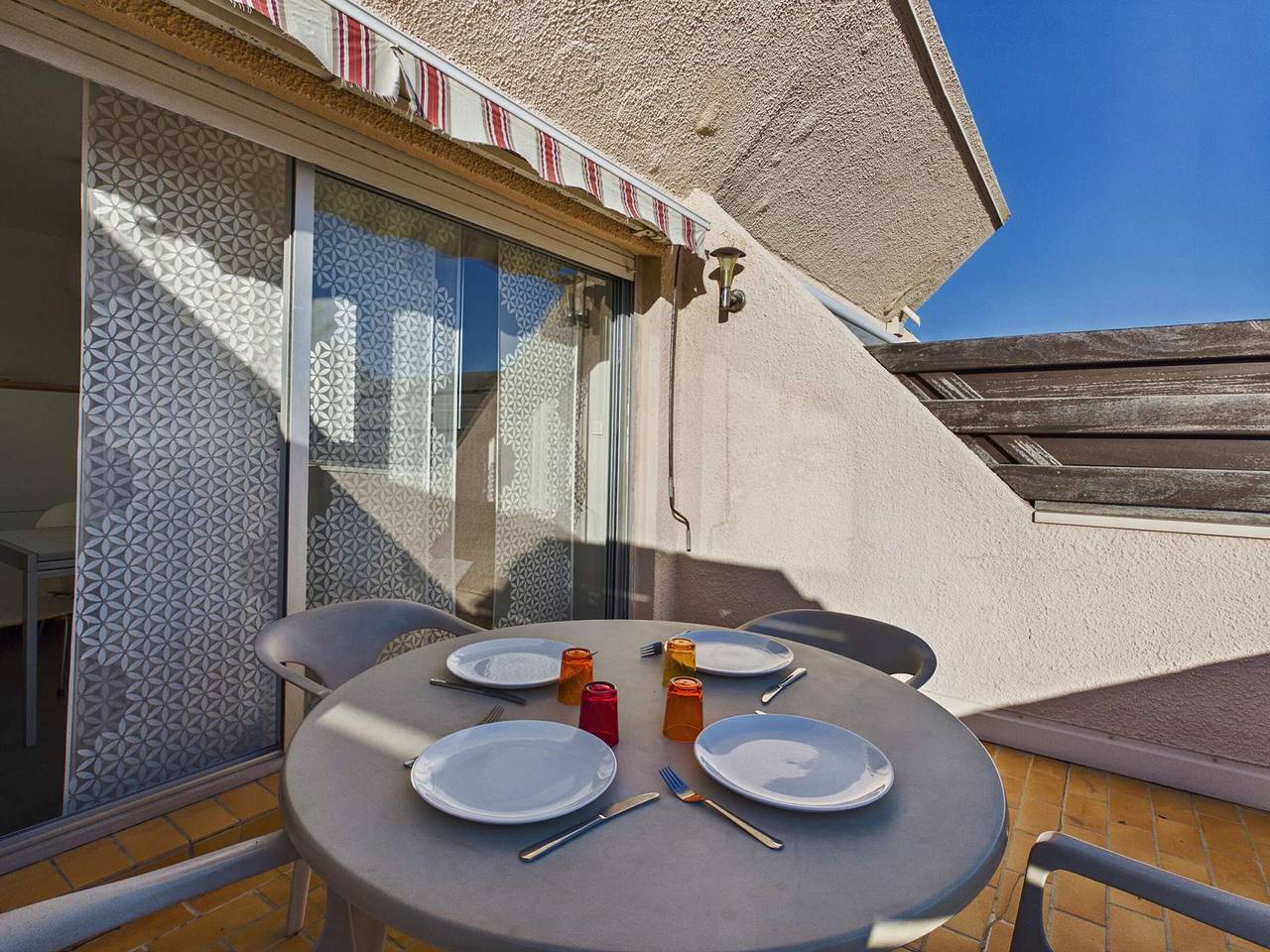 Entire apartment, Charming 2-Room Apartment, Terrace & Parking, 4 Guests – Marseillan in Marseillan, Côte d'Améthyste