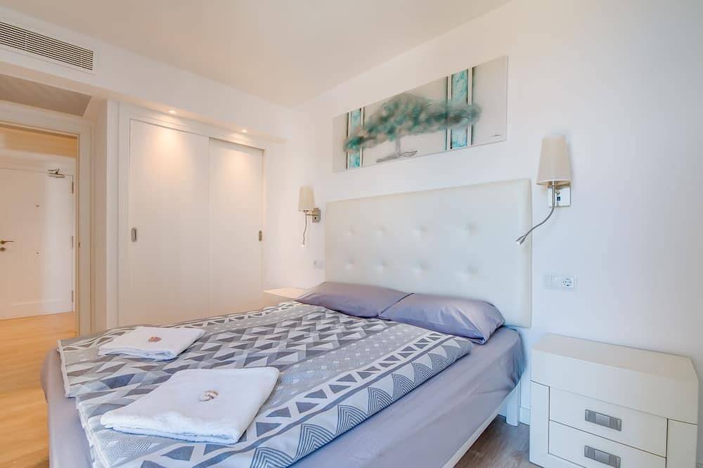 Ganze Wohnung, Sa Maniga - gehobene Fewo, Strandlage/Meerblick, 2 Schlafzimmer ,Wifi, 5 Etage in Cala Millor, Sant Llorenç des Cardassar