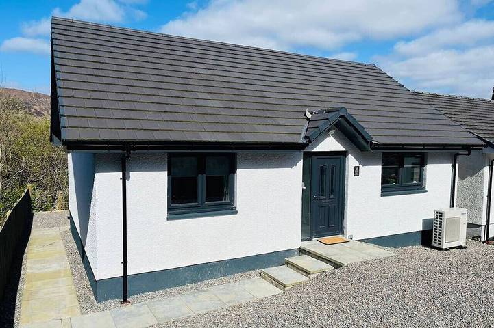 Vacation rental for 4 people, with yard and balcony in Fort William