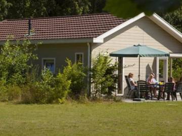 Chalet voor 6 Personen in Friesland, Nederland, Afbeelding 1