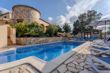Villa for 12 People in Lloret de Mar, Costa Brava, Photo 2