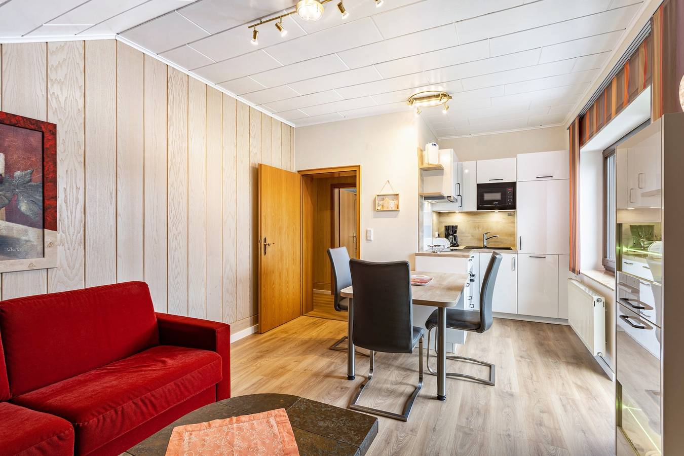 Ganze Wohnung, Haus Schönblick - "Appartment 6" mit Bergblick, Balkon und Wi-Fi in Willingen, die Mittelgebirge