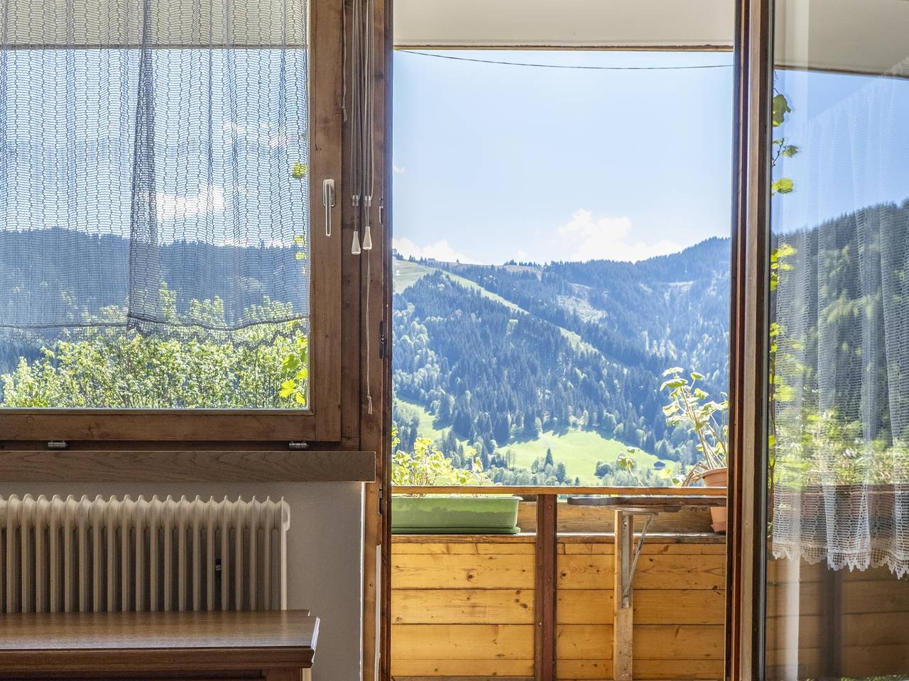 Ganze Wohnung, Appartement in Aussichtslage, 500m zum Skibus in Hopfgarten im Brixental, Kaisergebirge