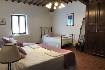 Villa for 9 People in San Gimignano, Via Francigena, Photo 4