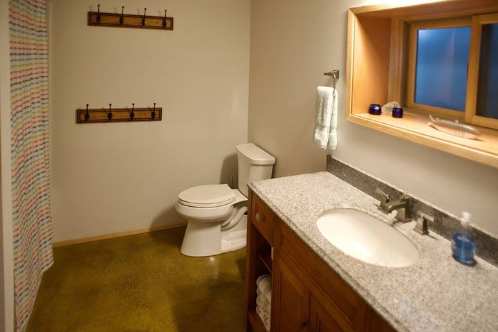 Vacation house for 6 people, with yard and sauna, with pets in Washington