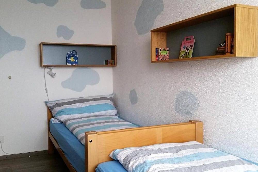 Ganze Wohnung, Ferienwohnung mit grosser Terrasse und Aussicht auf See und Berge in Emmetten, Vierwaldstättersee