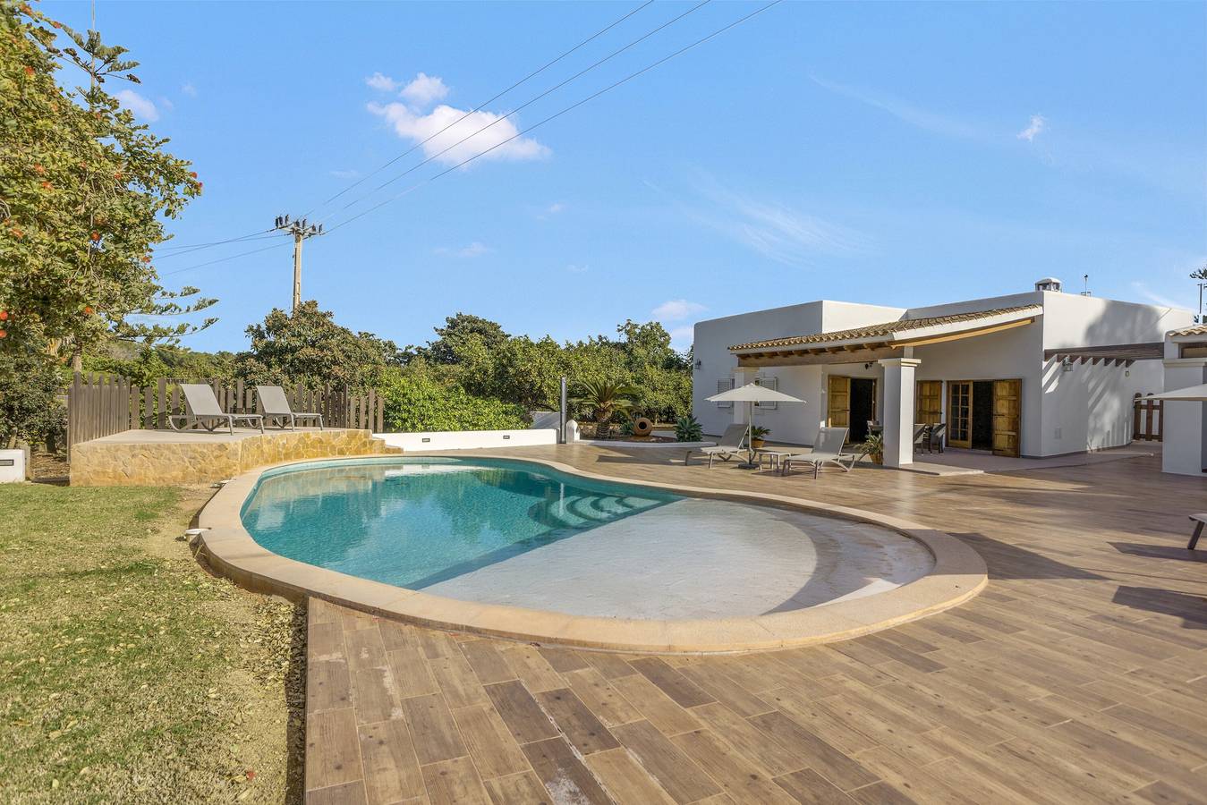 Schöne Villa "Can Pepe Pujolet" mit Bergblick, Pool, Wlan in Santa Gertrudis de Fruitera, Santa Eulària des Riu