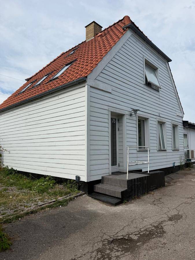 24 h chek in big house in København, Hovedstadsregionen