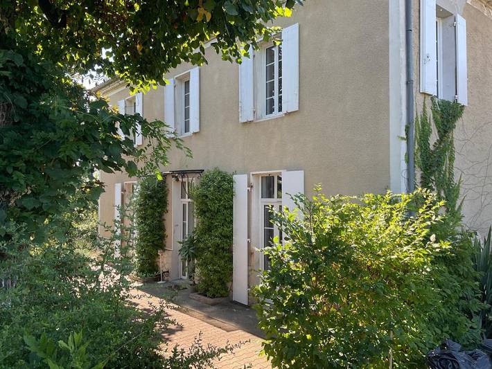 Chambre d’hôte pour 2 personnes, avec vue et jardin ainsi que piscine et terrasse en Gironde