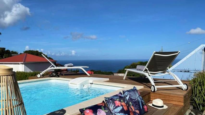 Gîte pour 7 personnes, avec piscine et jardin à Gourbeyre - 2