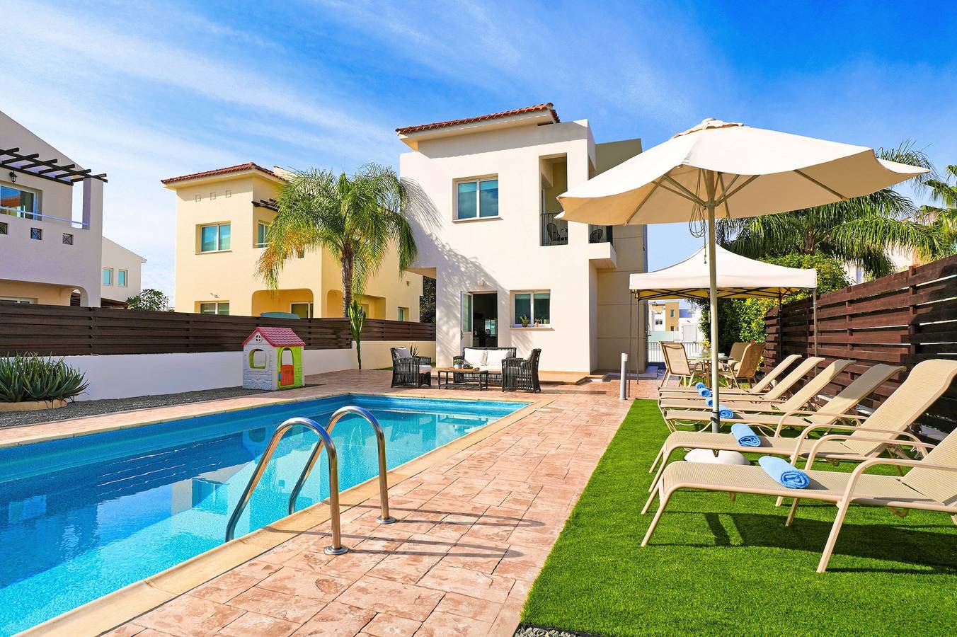 Villa With Pool for 5 People in South Cyprus