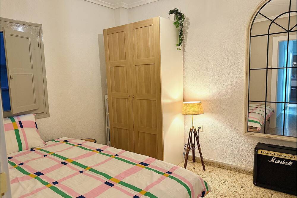 Ganze Wohnung, 3Br Cozy Apartment 5 min from Ave Station in Saragossa, Saragossa Provinz