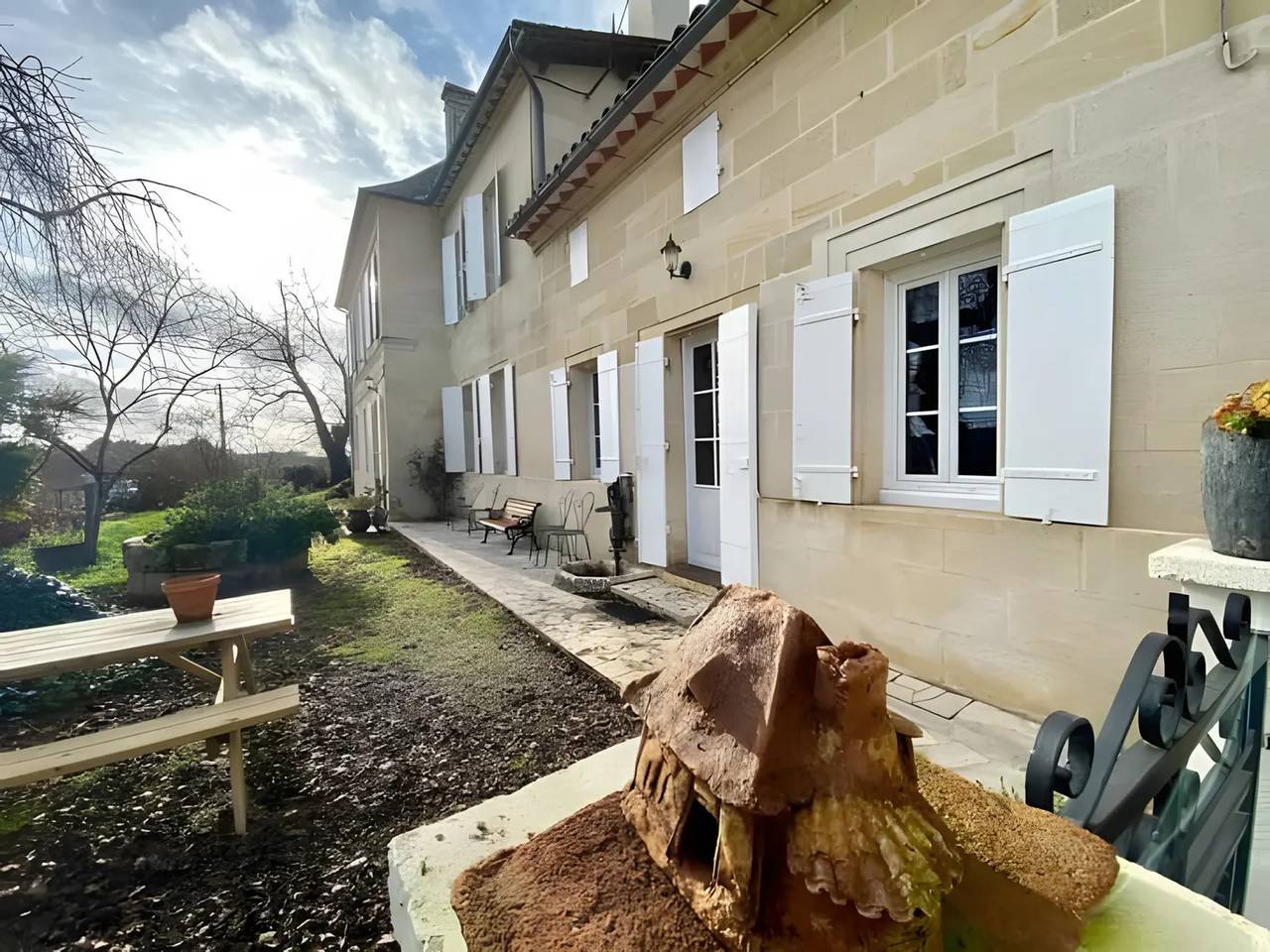 Maison de vacances 'Colette' avec terrasse et jardin privés in Saint-Christophe-de-Double, Région de Libourne
