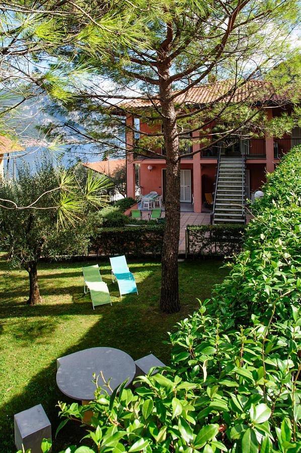 Ferienwohnung für 4 Personen, mit Seeblick und Garten sowie Ausblick