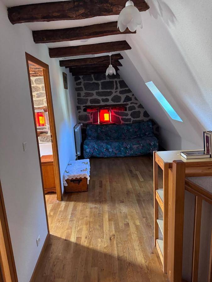 Le relais de Lustrande in Brezons, Parc naturel régional des Volcans d'Auvergne