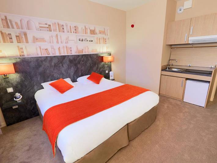 Hôtel pour 4 personnes, animaux acceptés à Beaucouzé - 2